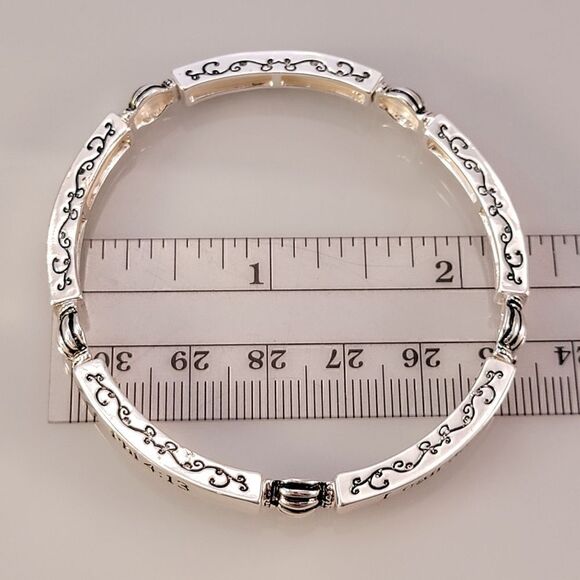 New Silver Philippians 4:13 Scripture Bangle Bracelet - Picture 6 of 7